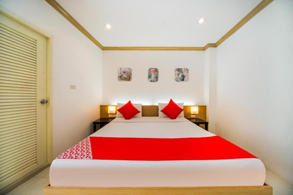 Oyo 232 Patong City Hometel Luaran gambar